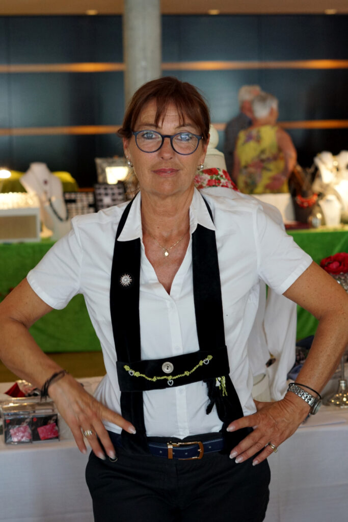 Iris Wagner- Art of Design - Handarbeitswaren